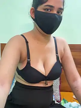 Snapshot of Queen_angel01 chatting on July 4, 2026, 7:42 pm Queen angel01 online show from July 4, 2026, 7:42 pm