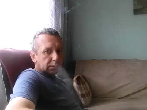 Snapshot of RafalekRozmarynowski81 chatting on July 14, 2026, 6:29 am RafalekRozmarynowski81 online show from July 14, 2026, 6:29 am