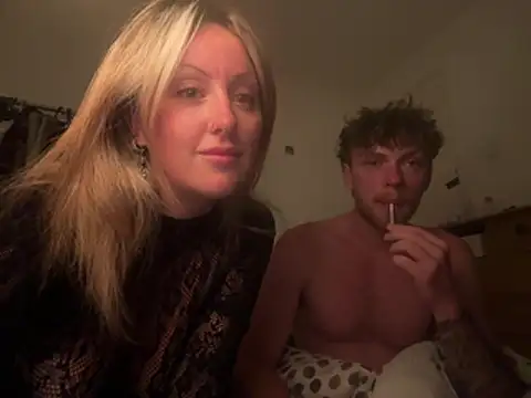 Snapshot of xxsensualcouplexx chatting on July 3, 2026, 11:11 pm xxsensualcouplexx online show from July 3, 2026, 11:11 pm