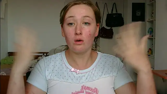 yourcherry3 online show from June 20, 2026, 6:11 pm