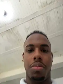 Snapshot of dereck_jay- chatting on August 2, 2026, 1:20 pm dereck jay- online show from August 2, 2026, 1:20 pm