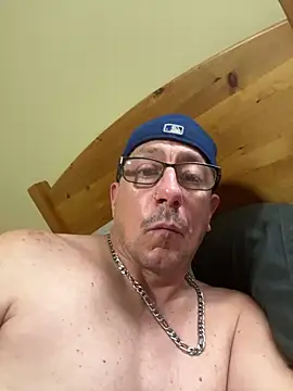 Snapshot of Dicklegend2245 chatting on July 1, 2026, 1:34 pm Dicklegend2245 online show from July 1, 2026, 1:34 pm