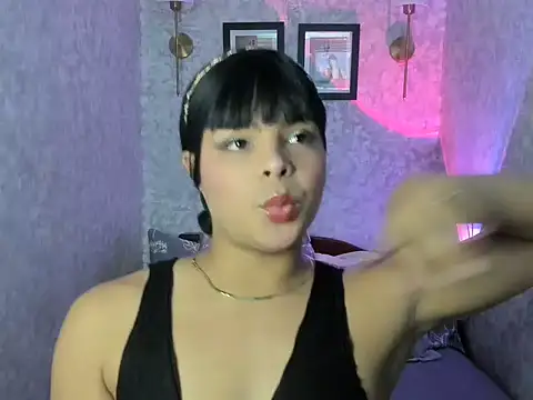 emily rosue  online show from July 21, 2026, 1:41 am
