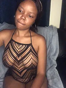 TemptingBabygirl online show from June 19, 2026, 11:52 pm