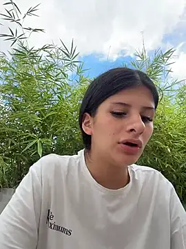 Snapshot of Mia_Alanna chatting on June 25, 2026, 6:34 pm Mia Alanna online show from June 25, 2026, 6:34 pm