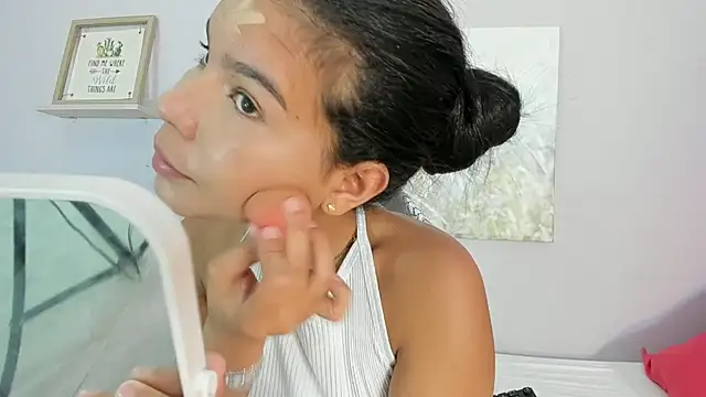 Snapshot of ABBY_STONNEE_ chatting on August 5, 2026, 12:19 pm ABBY STONNEE online show from August 5, 2026, 12:19 pm