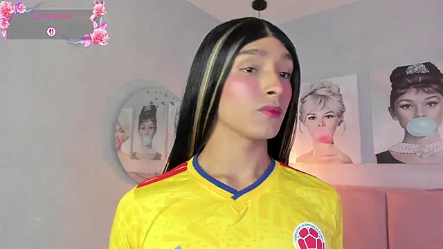 skinny dolltrans online show from June 17, 2026, 9:49 pm