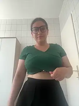 -Malina- online show from June 21, 2026, 1:24 pm