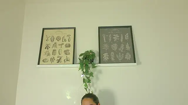 Snapshot of ShelyEvans__ chatting on July 27, 2026, 1:23 am ShelyEvans online show from July 27, 2026, 1:23 am