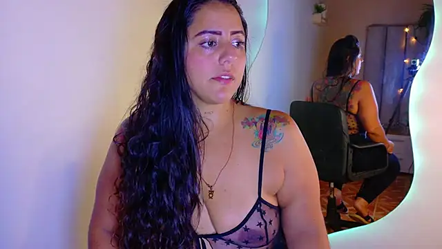 Snapshot of ShelyEvans__ chatting on July 30, 2026, 12:09 am ShelyEvans online show from July 30, 2026, 12:09 am