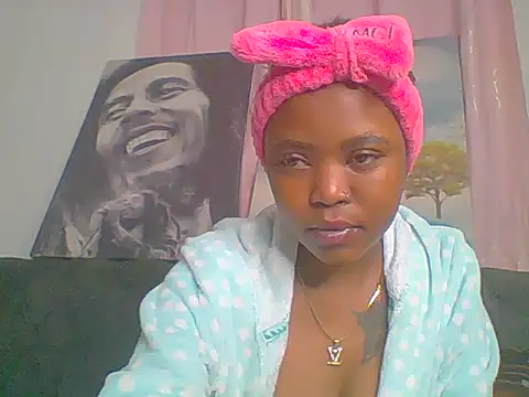 Snapshot of Sexyie_nzula chatting on June 23, 2026, 8:51 pm Sexyie nzula online show from June 23, 2026, 8:51 pm