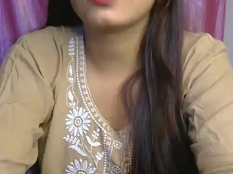 Snapshot of Tanvi-1 chatting on June 25, 2026, 5:23 am Tanvi-1 online show from June 25, 2026, 5:23 am