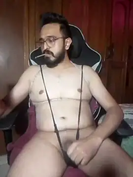 Snapshot of freakkydessi chatting on June 24, 2026, 8:30 pm freakkydessi online show from June 24, 2026, 8:30 pm