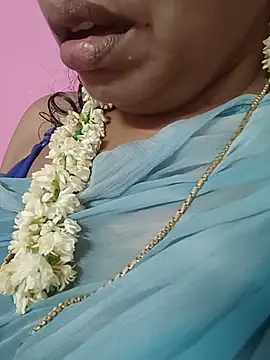 Snapshot of Tamilsexy35 chatting on July 9, 2026, 10:36 pm Tamilsexy35 online show from July 9, 2026, 10:36 pm