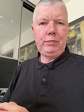 Snapshot of cumboy chatting on April 23, 2026, 2:41 pm cumboy online show from April 23, 2026, 2:41 pm