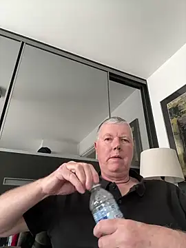 Snapshot of cumboy chatting on May 18, 2026, 12:00 pm cumboy online show from May 18, 2026, 12:00 pm