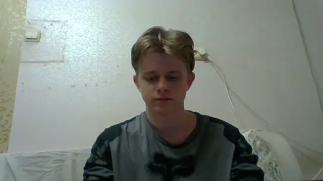 Snapshot of Augustinwest chatting on June 16, 2026, 5:04 pm Augustinwest online show from June 16, 2026, 5:04 pm