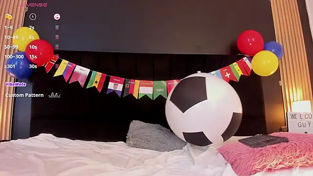 Snapshot of lunadoll18 chatting on June 18, 2026, 9:14 am lunadoll18 online show from June 18, 2026, 9:14 am