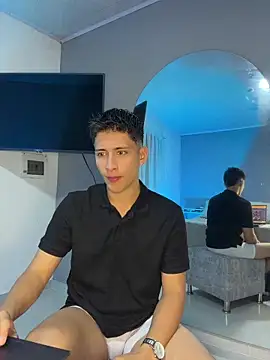 Snapshot of SantiLux_ chatting on July 11, 2026, 11:50 pm SantiLux online show from July 11, 2026, 11:50 pm