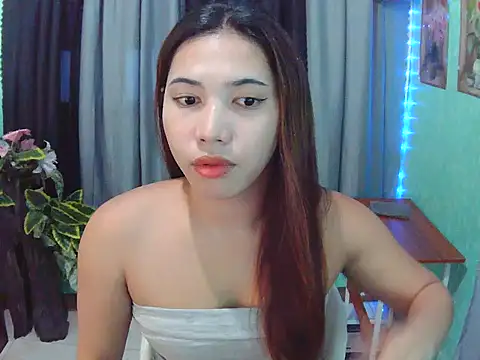 Snapshot of XCalixa chatting on July 28, 2026, 8:10 am XCalixa online show from July 28, 2026, 8:10 am