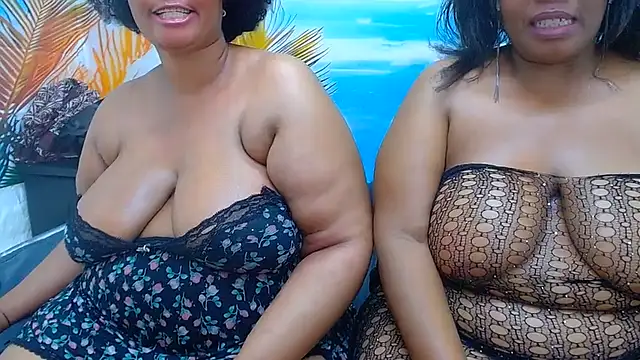 CURVYELEGANCExxx online show from July 18, 2026, 1:26 pm