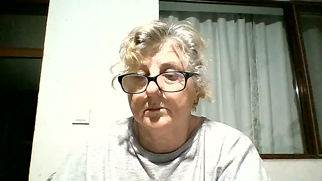 Snapshot of NoraMelow chatting on August 3, 2026, 6:55 pm NoraMelow online show from August 3, 2026, 6:55 pm
