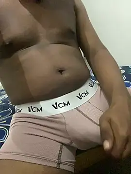 Snapshot of negrito21cmver chatting on July 18, 2026, 12:48 am negrito21cmver online show from July 18, 2026, 12:48 am
