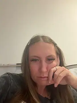 Snapshot of Coleyy_xx chatting on June 20, 2026, 8:11 pm Coleyy xx online show from June 20, 2026, 8:11 pm