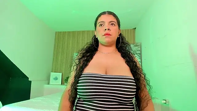 Snapshot of lilithGrayy_ chatting on June 20, 2026, 4:15 am lilithGrayy online show from June 20, 2026, 4:15 am