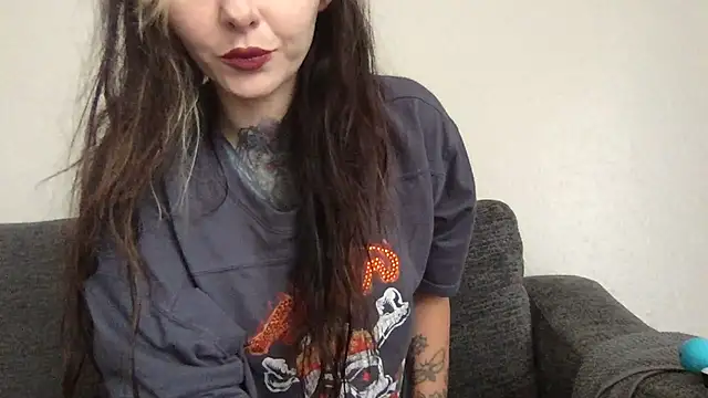 Snapshot of Alexnightcat chatting on July 8, 2026, 3:49 pm Alexnightcat online show from July 8, 2026, 3:49 pm