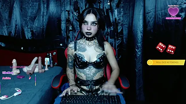 Snapshot of Electra_Darkkk chatting on June 25, 2026, 6:12 pm Electra Darkkk online show from June 25, 2026, 6:12 pm