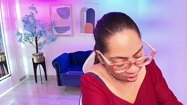 Snapshot of Silvana_lane chatting on July 22, 2026, 7:49 pm Silvana lane online show from July 22, 2026, 7:49 pm