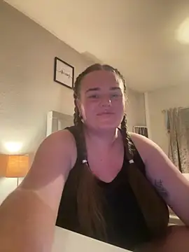 Snapshot of Bustygem_ chatting on June 22, 2026, 9:34 pm Bustygem online show from June 22, 2026, 9:34 pm