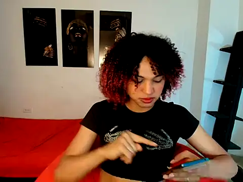 Snapshot of Elianisbigcock chatting on August 3, 2026, 3:05 pm Elianisbigcock online show from August 3, 2026, 3:05 pm