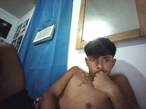 Snapshot of josuevnll chatting on June 18, 2026, 6:35 am josuevnll online show from June 18, 2026, 6:35 am