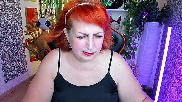 Snapshot of Joana_Woods chatting on July 5, 2026, 8:10 am Joana Woods online show from July 5, 2026, 8:10 am