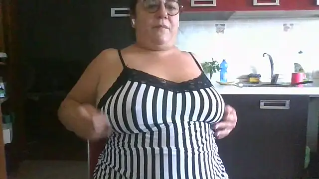 MissEva10 online show from July 23, 2026, 10:02 am