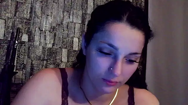 Ellara- online show from June 21, 2026, 1:52 am