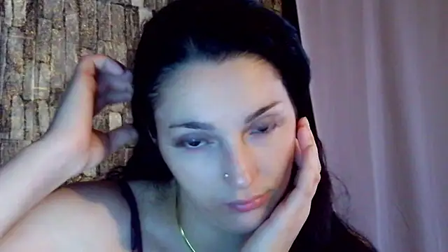 Ellara- online show from June 21, 2026, 3:58 pm