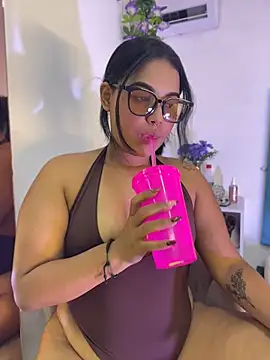 Snapshot of Anto_rossX_ chatting on July 17, 2026, 10:25 pm Anto rossX online show from July 17, 2026, 10:25 pm
