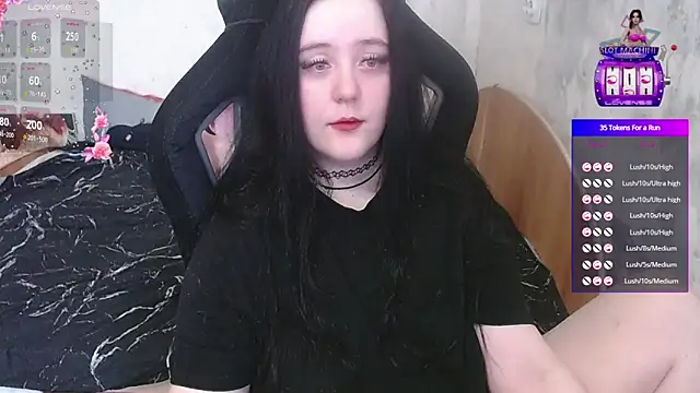 Snapshot of your_8a8y chatting on July 2, 2026, 12:00 pm your 8a8y online show from July 2, 2026, 12:00 pm