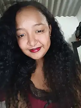 Snapshot of HeLiSa69ebony chatting on August 3, 2026, 4:44 am HeLiSa69ebony online show from August 3, 2026, 4:44 am