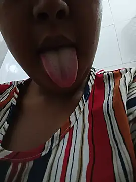 Snapshot of HeLiSa69ebony chatting on August 6, 2026, 8:38 am HeLiSa69ebony online show from August 6, 2026, 8:38 am