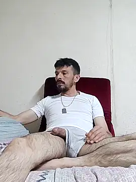 Snapshot of onlinehard31xx chatting on June 19, 2026, 11:30 pm onlinehard31xx online show from June 19, 2026, 11:30 pm
