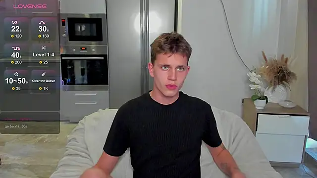 m0neyken online show from August 5, 2026, 8:06 am
