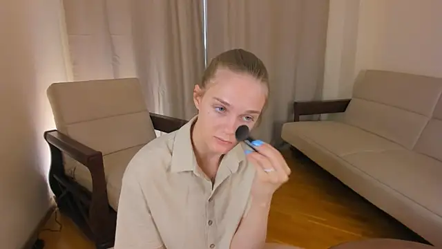 FemMantis online show from June 26, 2026, 7:13 am