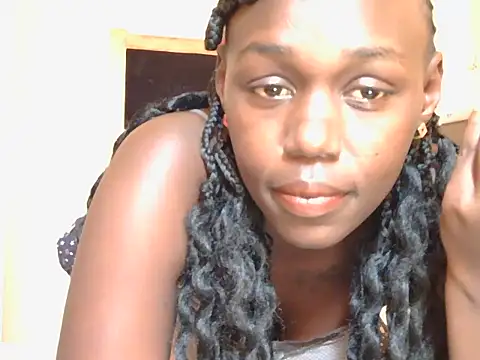 Snapshot of Heliosann chatting on August 5, 2026, 7:22 am Heliosann online show from August 5, 2026, 7:22 am