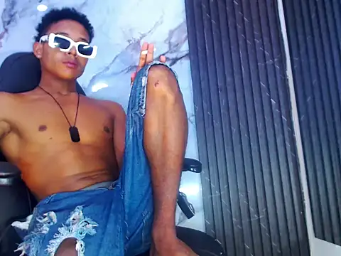 RafaelVander online show from July 12, 2026, 8:38 am