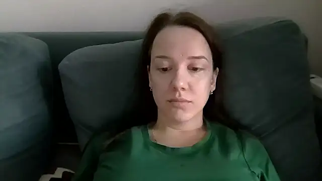 Snapshot of Nivella chatting on July 7, 2026, 11:25 am Nivella online show from July 7, 2026, 11:25 am