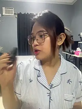Snapshot of STUCK_on_YOU_ chatting on June 26, 2026, 11:25 am STUCK on YOU online show from June 26, 2026, 11:25 am